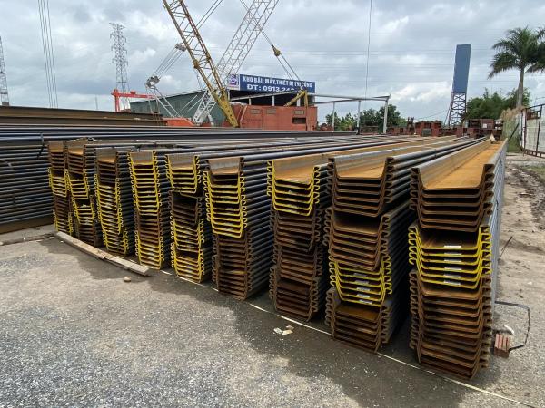 Cọc cừ Larsen IV 18m