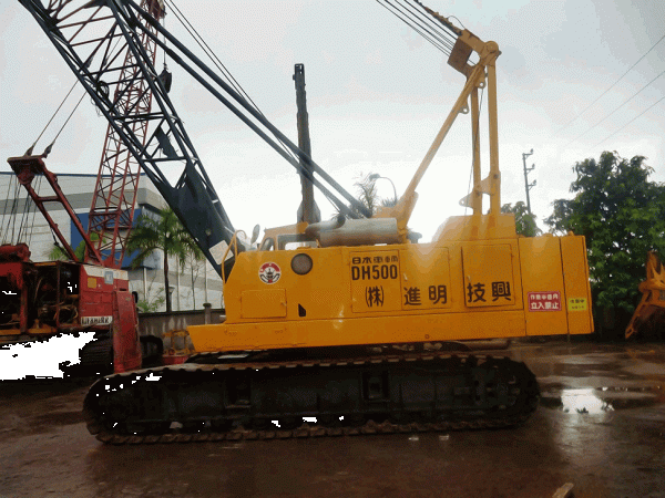 CẦN TRỤC BÁNH XÍCH HITACHI KH180-3